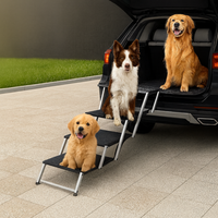Opvouwbare Trappen Voor Honden — Gemakkelijke Toegang Tot De Kofferbak Van De Auto 