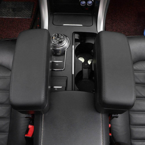 Bracciolo Auto Multifunzionale – Comfort, Storage e Ricarica 